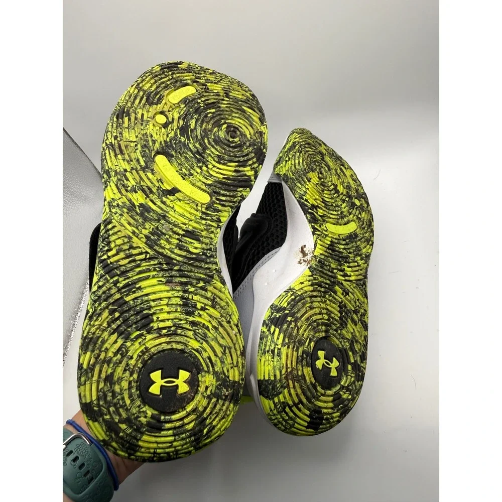 Under Armour Basketball Shoes Kids Size 3.5 Black Grey Neon Yellow Mid Top